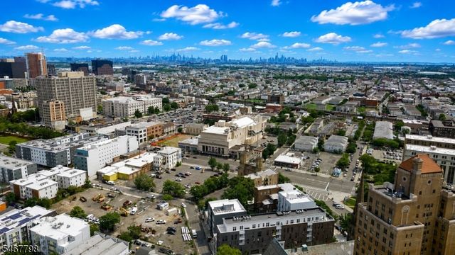 21 Lincoln Park 203, Newark City, NJ 07102