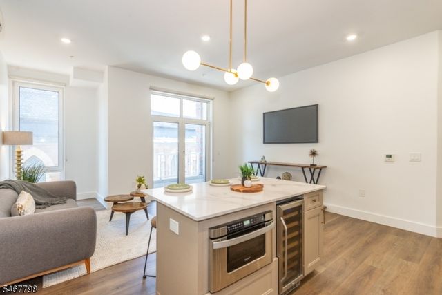 21 Lincoln Park 203, Newark City, NJ 07102