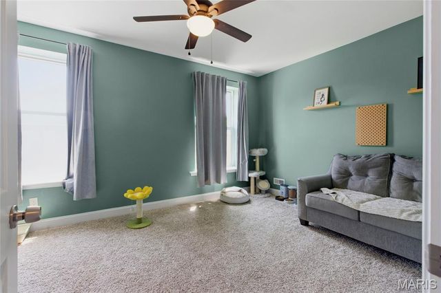 3335 Virginia Avenue, St Louis, MO 63118