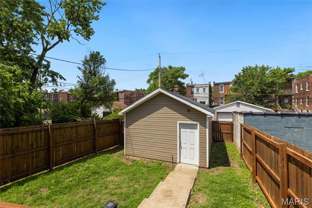 3335 Virginia Avenue, St Louis, MO 63118