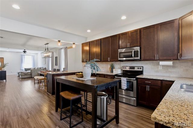 3335 Virginia Avenue, St Louis, MO 63118