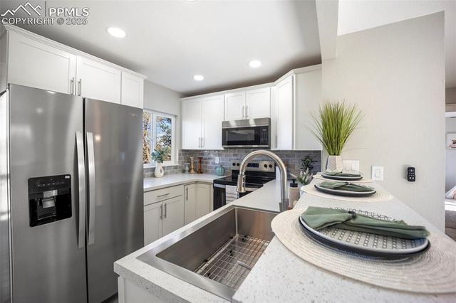 2010 Hampton South, Colorado Springs, CO 80906