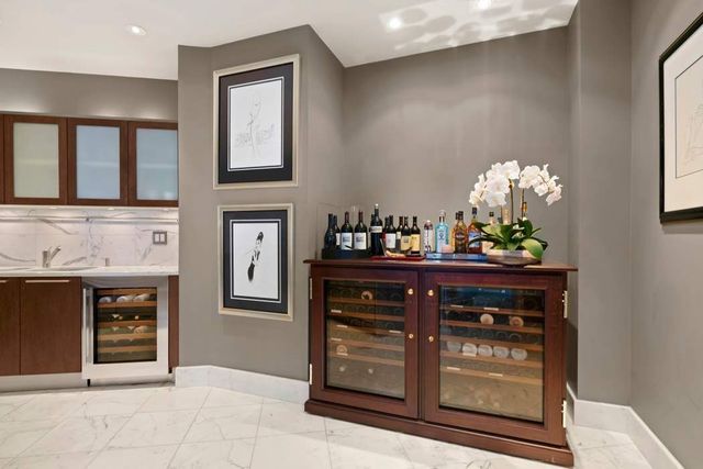 80 Columbus Circle NT73B, New York City, NY 10023