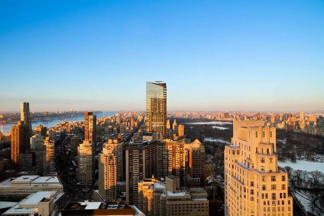 80 Columbus Circle NT73B, New York City, NY 10023