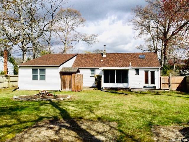 56 Gwendolyn Place, East Islip, NY 11730