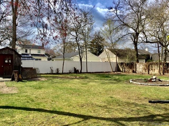 56 Gwendolyn Place, East Islip, NY 11730