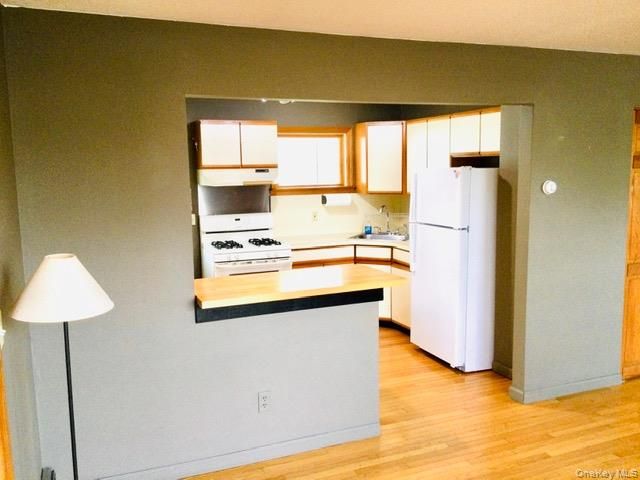 56 Gwendolyn Place, East Islip, NY 11730