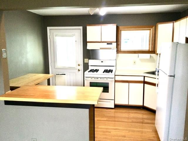 56 Gwendolyn Place, East Islip, NY 11730