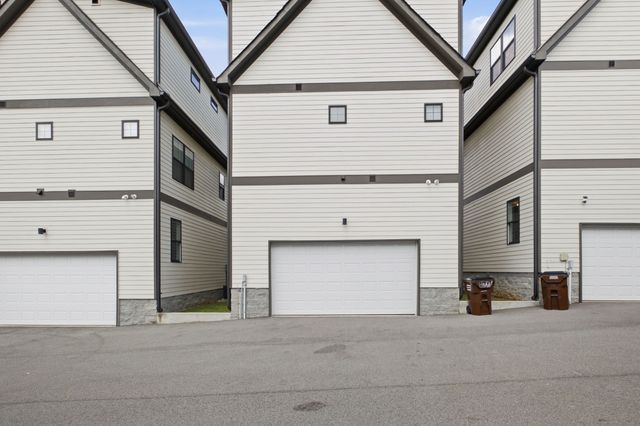 1701 Lischey Ave, Nashville, TN 37207