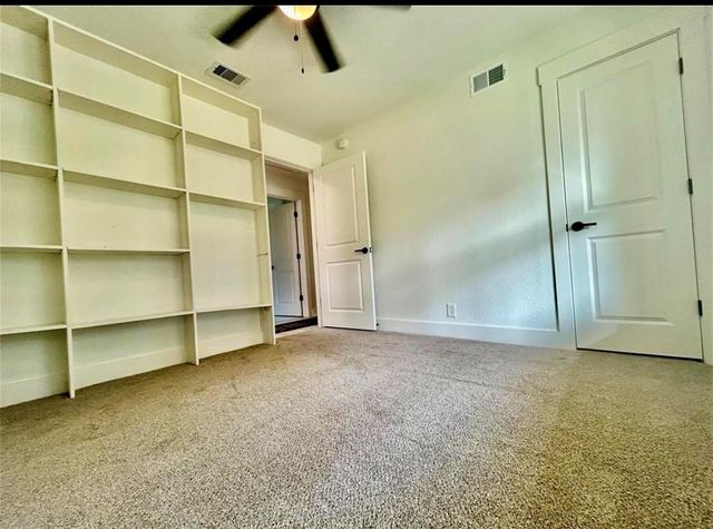 319 Wisteria Street, Lake Jackson, TX 77566