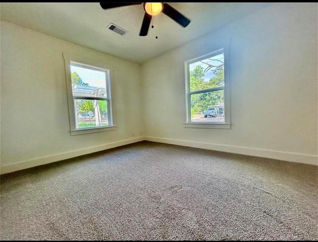 319 Wisteria Street, Lake Jackson, TX 77566