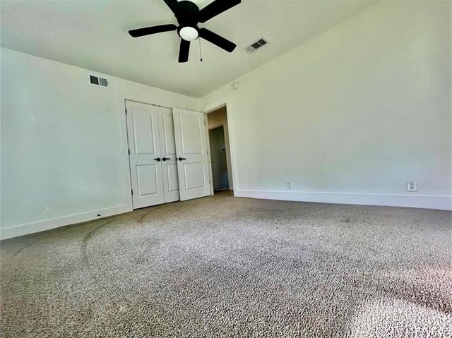 319 Wisteria Street, Lake Jackson, TX 77566