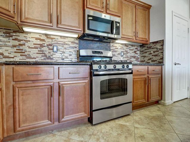 73754 Kandinsky Way, Palm Desert, CA 92211