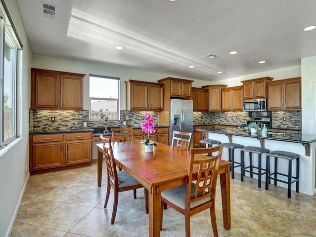 73754 Kandinsky Way, Palm Desert, CA 92211