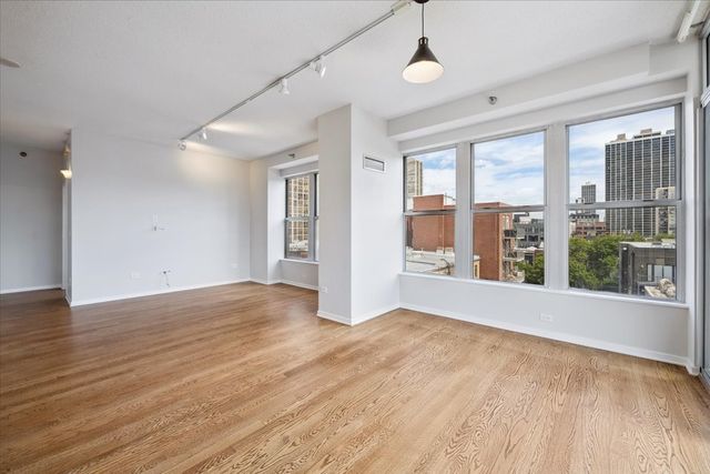 1546 N ORLEANS Street 708, Chicago, IL 60610