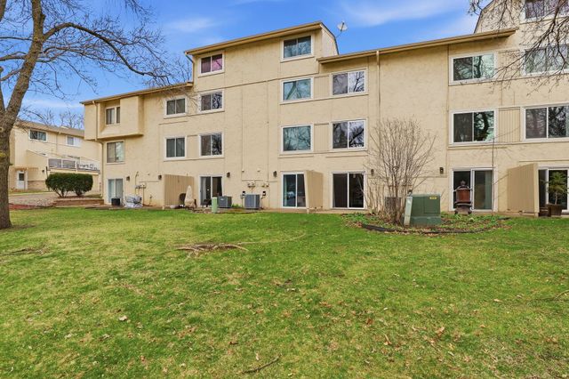 1768 Meadowlark Court 31768, Eagan, MN 55122