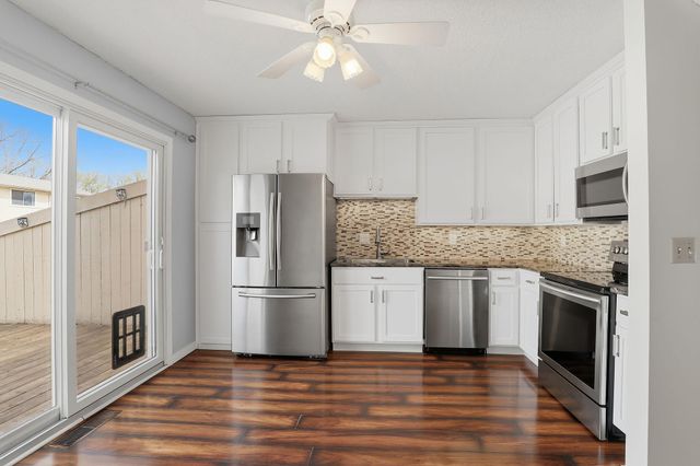 1768 Meadowlark Court 31768, Eagan, MN 55122