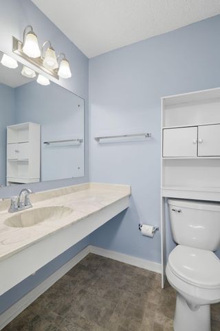 1768 Meadowlark Court 31768, Eagan, MN 55122