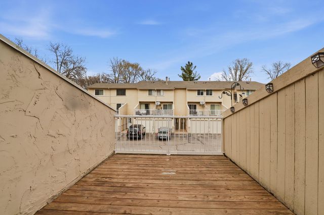 1768 Meadowlark Court 31768, Eagan, MN 55122