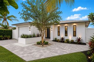 645 101st AVE N, Naples, FL 34108