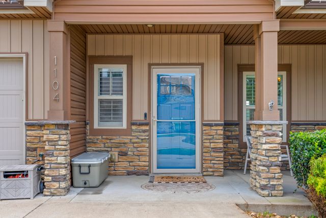 1104 Michaela Cir, Clarksville, TN 37043