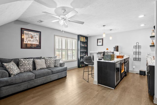 1104 Michaela Cir, Clarksville, TN 37043