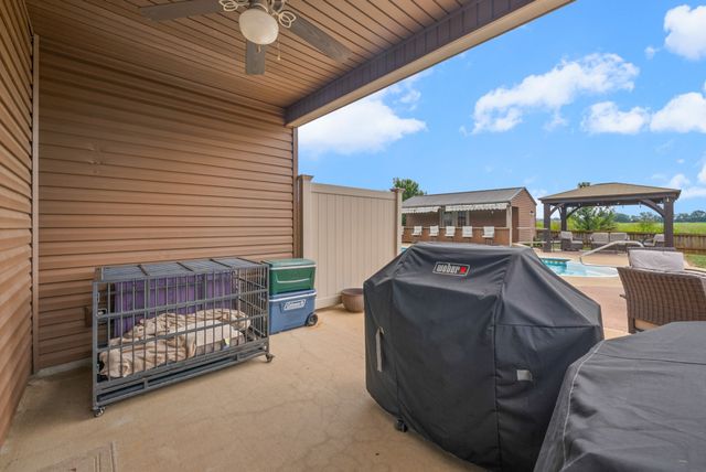 1104 Michaela Cir, Clarksville, TN 37043