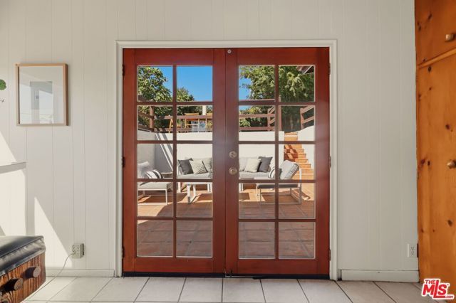 3907 Franklin Avenue, Los Angeles, CA 90027