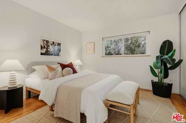 3907 Franklin Avenue, Los Angeles, CA 90027