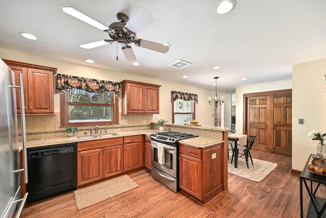 840 Terrace DRIVE, Elm Grove, WI 53122