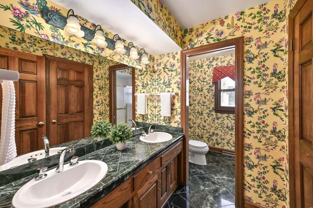 840 Terrace DRIVE, Elm Grove, WI 53122