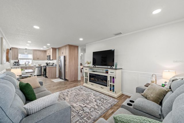 842 90TH AVENUE N, St Petersburg, FL 33702