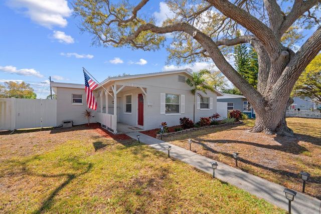 842 90TH AVENUE N, St Petersburg, FL 33702