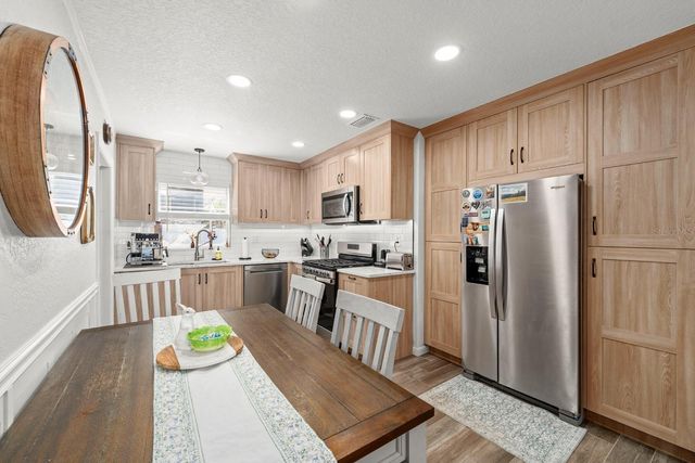 842 90TH AVENUE N, St Petersburg, FL 33702