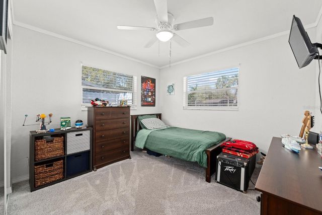 842 90TH AVENUE N, St Petersburg, FL 33702