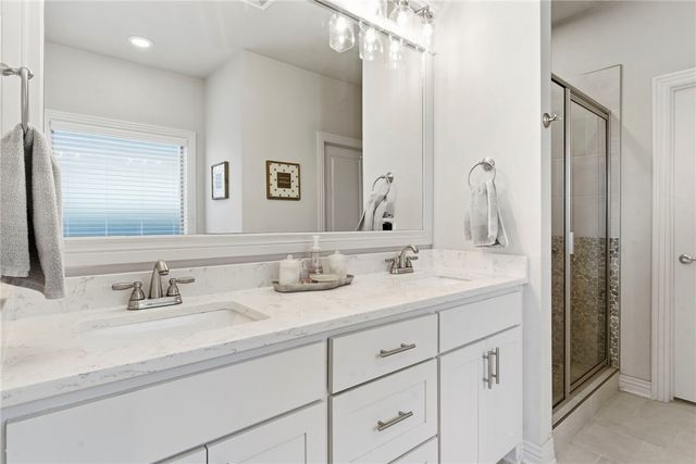 425 Frizzo Street, Tontitown, AR 72762