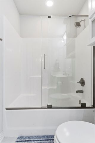 425 Frizzo Street, Tontitown, AR 72762