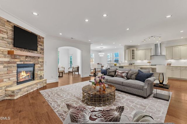 644 Angelica Circle, Cary, NC 27518