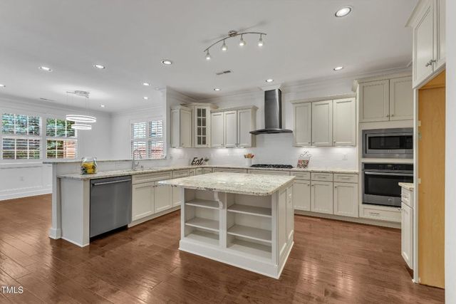 644 Angelica Circle, Cary, NC 27518