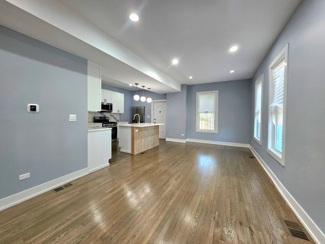 234 W 105th Place, Chicago, IL 60628