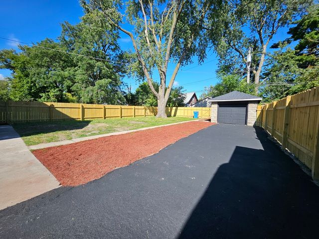 234 W 105th Place, Chicago, IL 60628