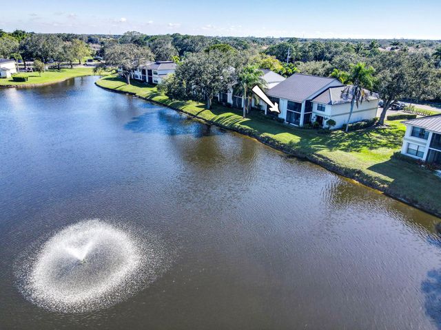 6944 Briarlake Circle 101, Palm Beach Gardens, FL 33418