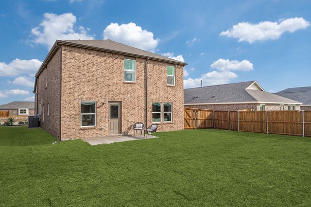 7518 Fenton Parkway, Pilot Point, TX 76258