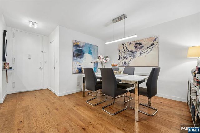 555 North Avenue 1V, Fort Lee, NJ 07024