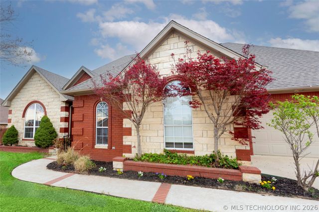 2108 Country Springs Street, Mcalester, OK 74501