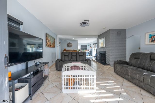 374 Mason Ave, Haledon Boro, NJ 07508