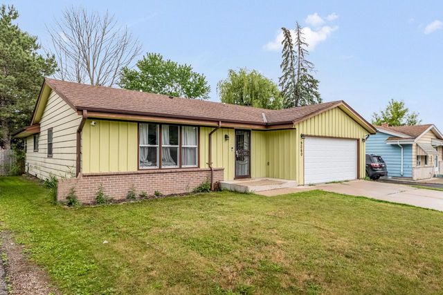 9060 N 86th STREET, Milwaukee, WI 53224