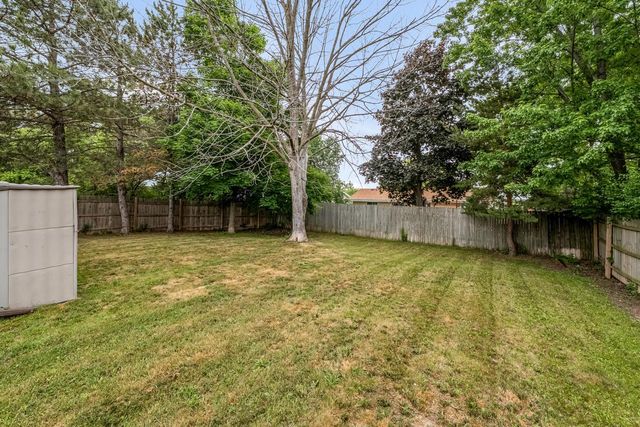 9060 N 86th STREET, Milwaukee, WI 53224
