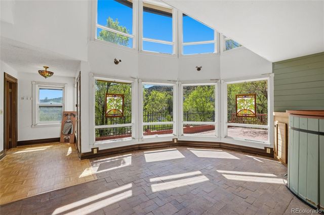 106 Waltham Avenue, Manitou Springs, CO 80829
