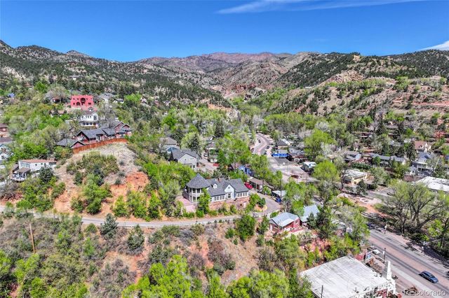 106 Waltham Avenue, Manitou Springs, CO 80829